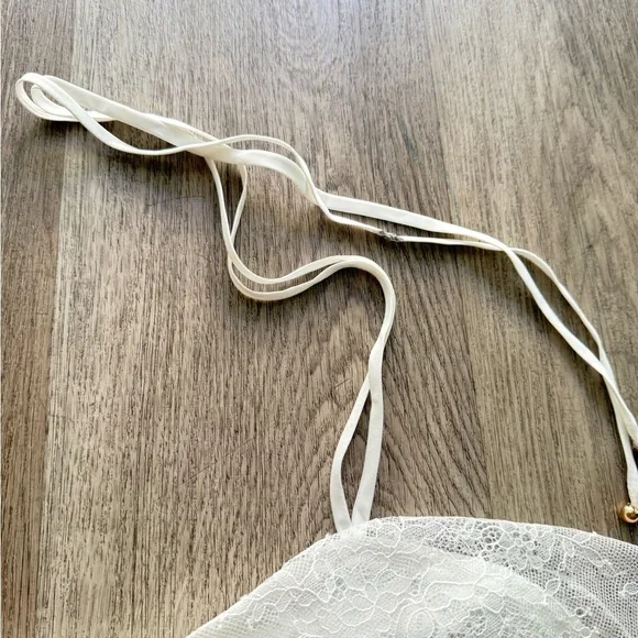 elliatt evelin white lace halter bridal ruffle tiered maxi gown dress medium NEW - Picture 12 of 15